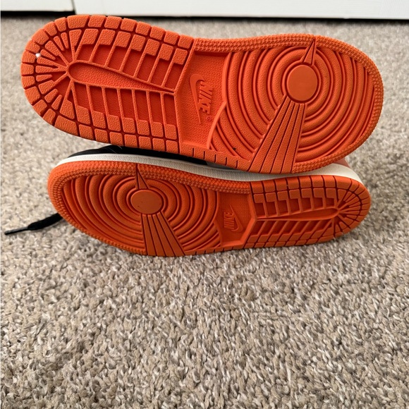 Jordan Mid - Picture 5 of 6